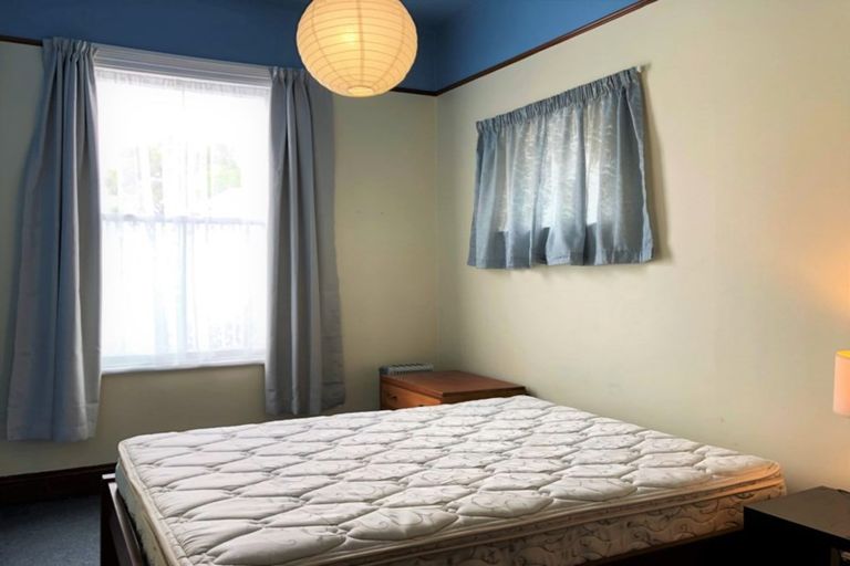 Photo of property in 1 Mckenzie Terrace, Te Aro, Wellington, 6011