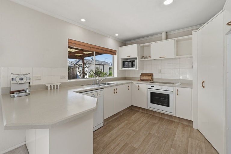Photo of property in 18 Lasiandra Place, Mount Maunganui, 3116