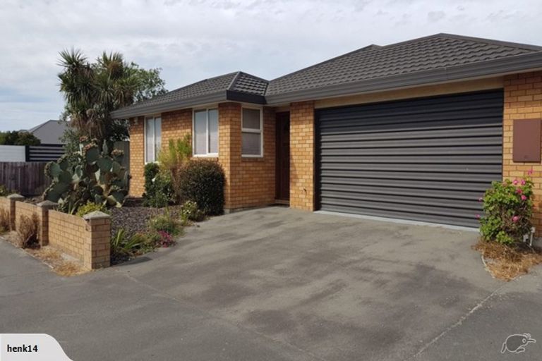 Photo of property in 53a Inwoods Road, Parklands, Christchurch, 8083