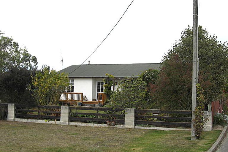 Photo of property in 19 Parsonage Road, Waimate, 7924
