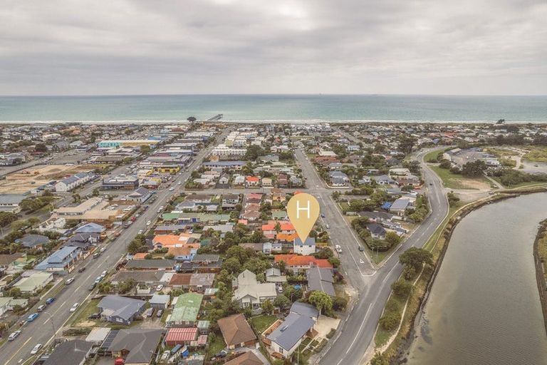 Photo of property in 62 Collingwood Street, New Brighton, Christchurch, 8061