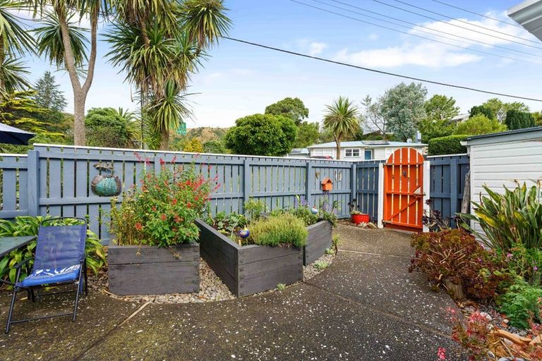 Photo of property in 31 Leinster Avenue, Raumati South, Paraparaumu, 5032