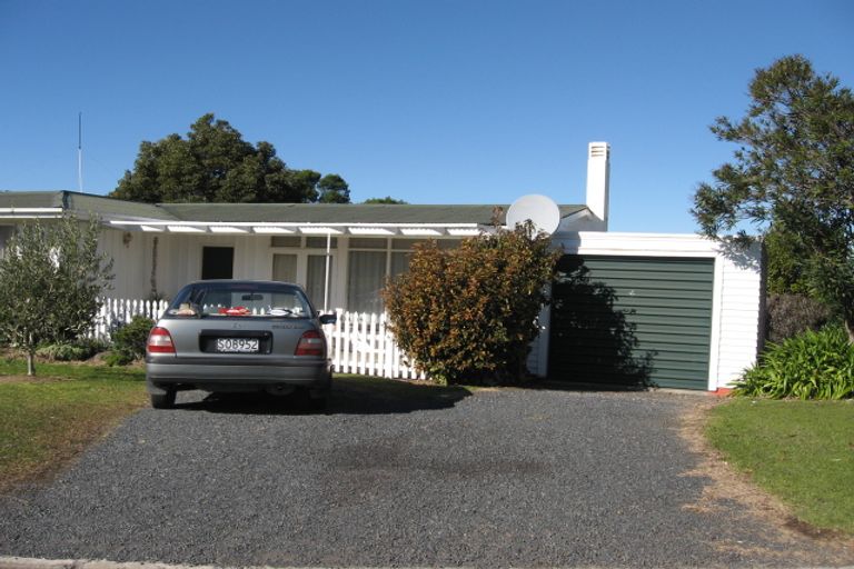 Photo of property in 8 Oneroa Road, Russell, 0202