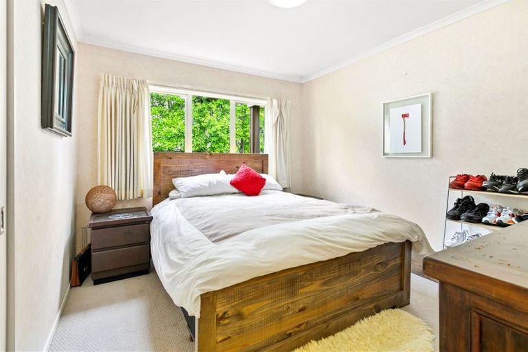 Photo of property in 15 Huntaway Lane, Te Atatu Peninsula, Auckland, 0610