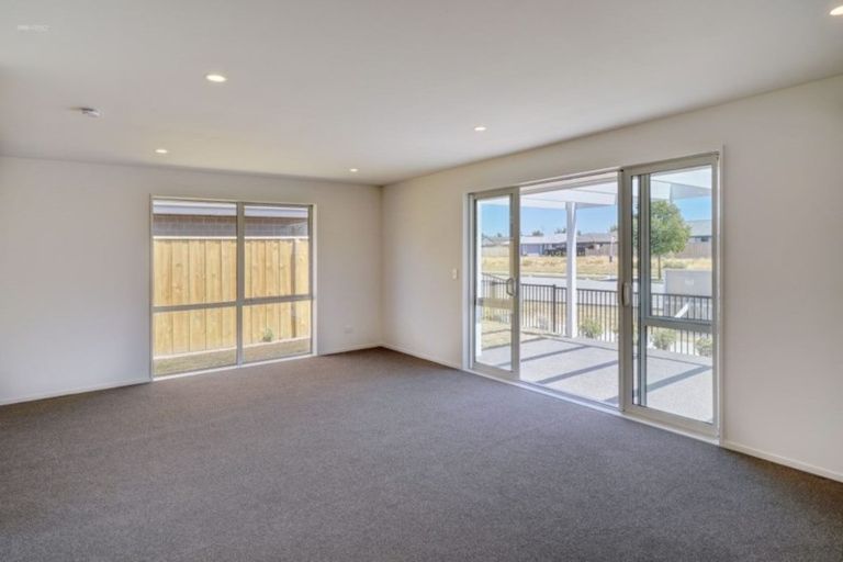 Photo of property in 41 Pegasus Boulevard, Pegasus, 7612