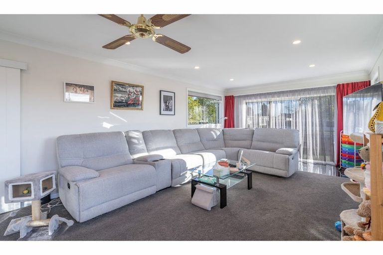 Photo of property in 14 Ballantrae Street, Wallacetown, 9816