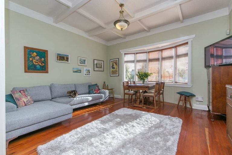 Photo of property in 7a Wattle Street, New Lynn, Auckland, 0600