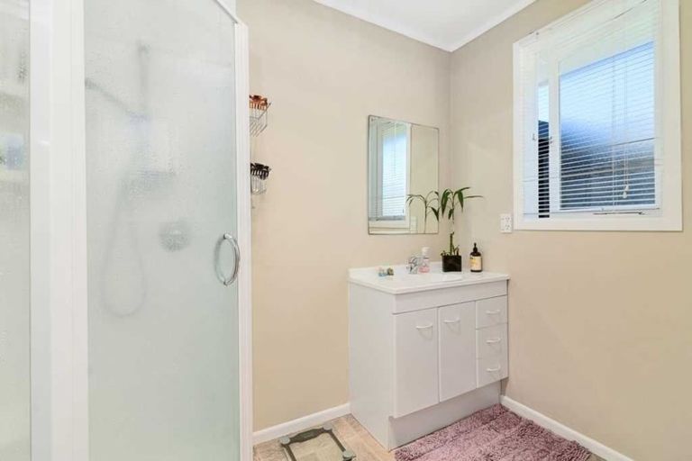 Photo of property in 20 Basley Road, Owhata, Rotorua, 3010