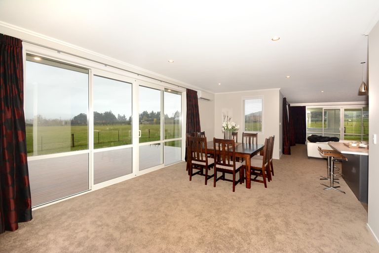 Photo of property in 242 Tirohanga Road, North Taieri, Mosgiel, 9092