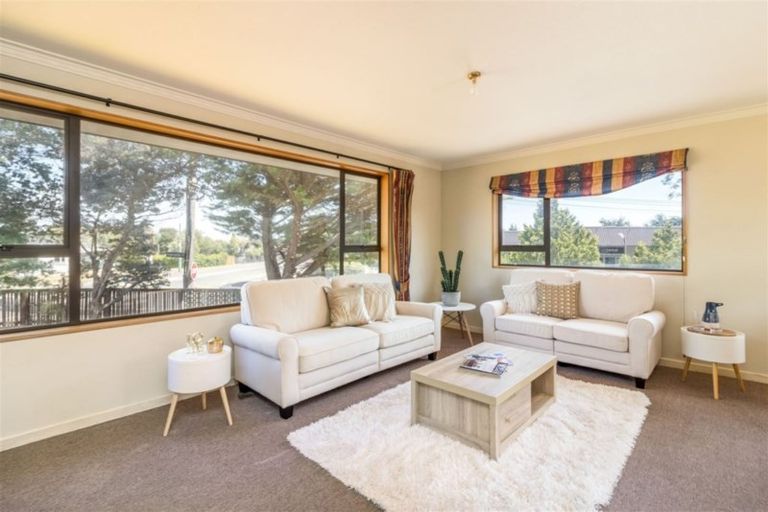 Photo of property in 1 Inwoods Road, Parklands, Christchurch, 8083