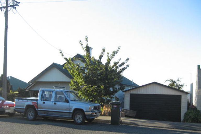 Photo of property in 6 Tamar Street, South Hill, Oamaru, 9400