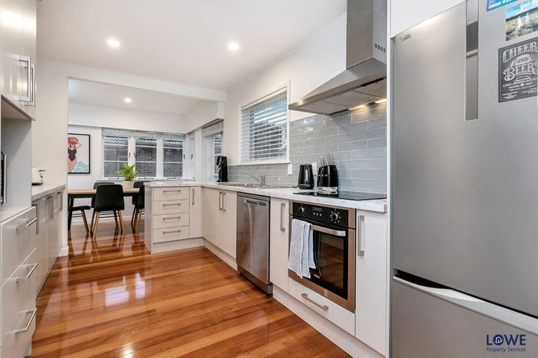 Photo of property in 4 Birkley Road, Bayswater, Auckland, 0622