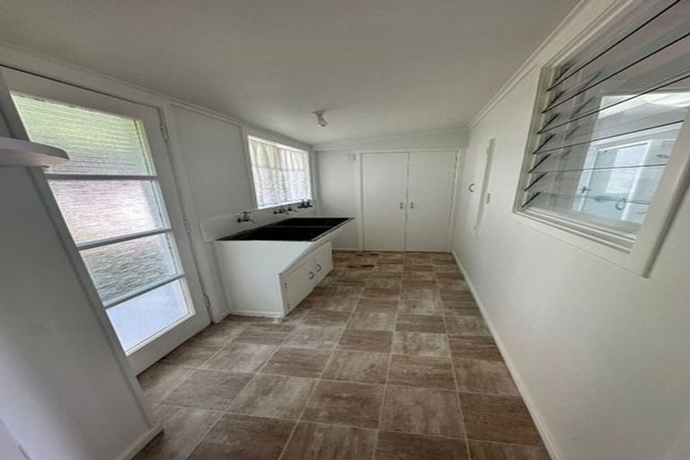 Photo of property in 40 Roseberry Avenue, Birkenhead, Auckland, 0626