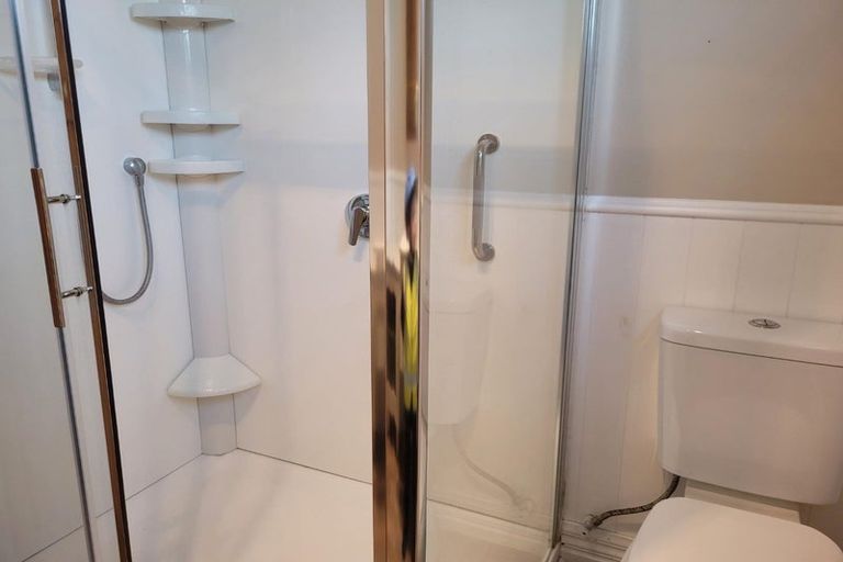 Photo of property in 12 Garrison Street, Carterton, 5713