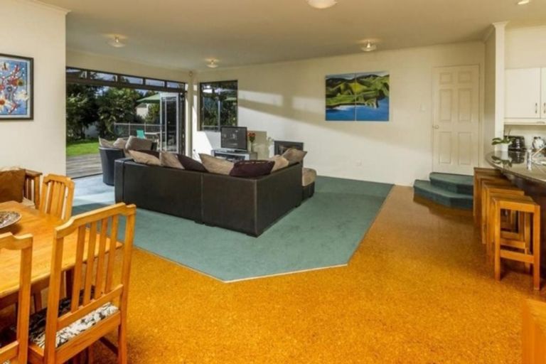 Photo of property in 5 Shiloh Way, Greenhithe, Auckland, 0632