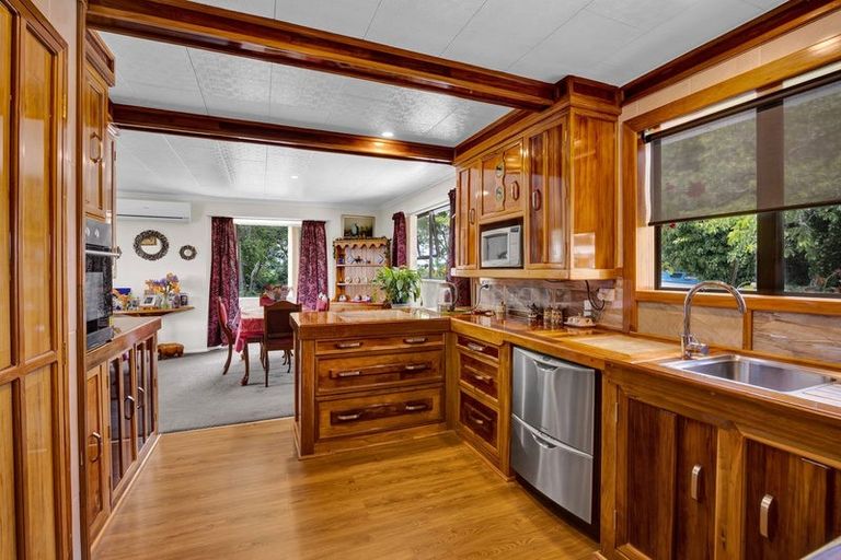 Photo of property in 244 Maata Road, Eltham, 4398