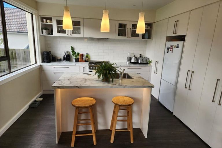 Photo of property in 17 Mcsaveneys Road, Marshland, Christchurch, 8051