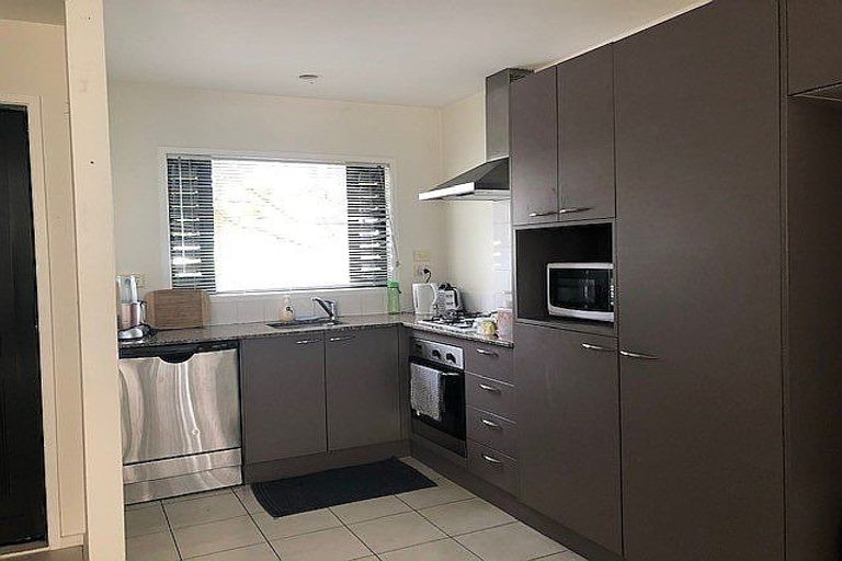 Photo of property in 17/18 Alicante Avenue, Hillpark, Auckland, 2102