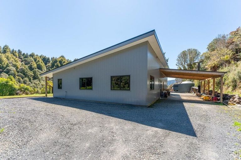 Photo of property in 3520 State Highway 4, Raurimu, 3989