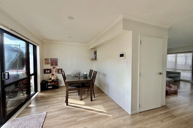 Photo of property in 6d Christmas Road, Manurewa, Auckland, 2102