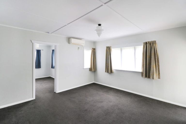 Photo of property in 68 Tawhai Street, Stokes Valley, Lower Hutt, 5019