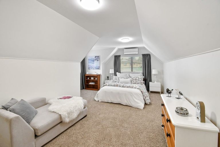 Photo of property in 10 Dalkeith Place, Opaheke, Papakura, 2113