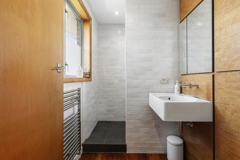 Photo of property in 18 Kapekape Place, Pukerua Bay, 5026