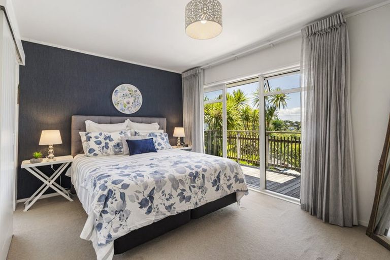 Photo of property in 22 Summit Drive, Torbay, Auckland, 0630