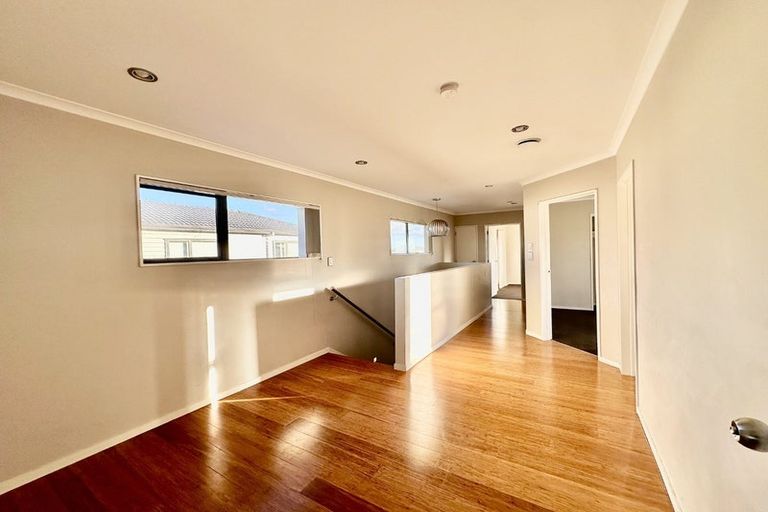 Photo of property in 248c Porchester Road, Takanini, 2112