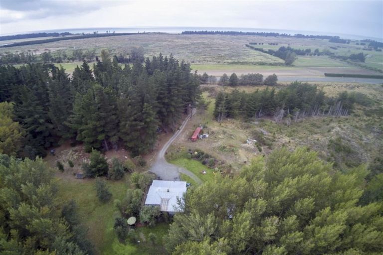 Photo of property in 2175 Main Road North, Sefton, Amberley, 7481