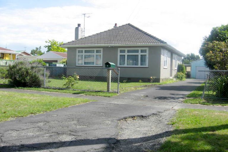 Photo of property in 1 Lewis Avenue, Aramoho, Whanganui, 4500