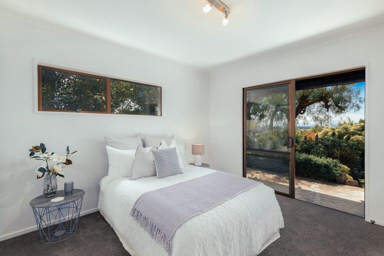 Photo of property in 68 Cannon Hill Crescent, Mount Pleasant, Christchurch, 8081