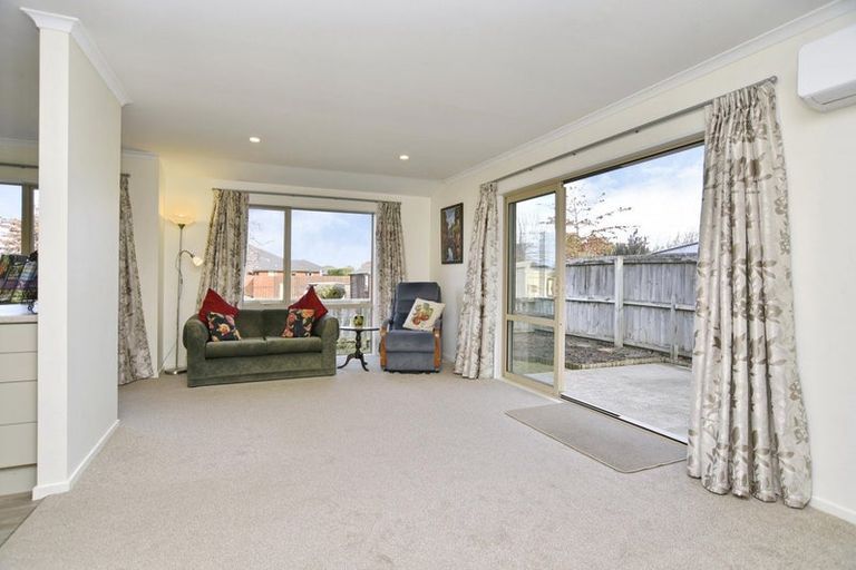 Photo of property in 3 Reeves Road, Rangiora, 7400