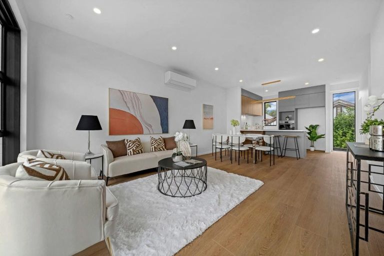 Photo of property in 8/20 Ayr Road, Pakuranga, Auckland, 2010