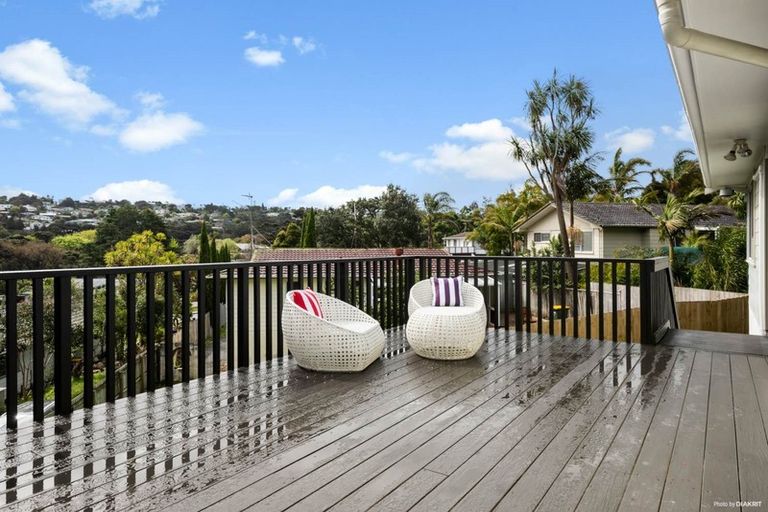 Photo of property in 18 Contessa Drive, Glenfield, Auckland, 0629