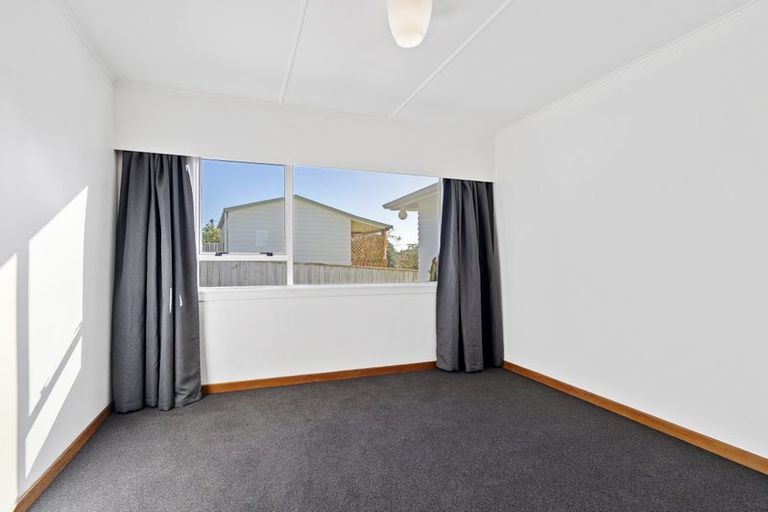 Photo of property in 97d Pioneer Road, Moturoa, New Plymouth, 4310