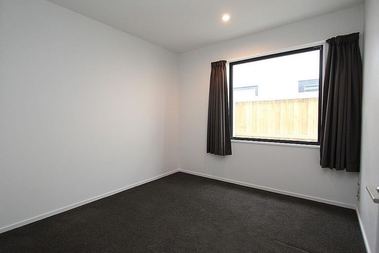 Photo of property in 77 Faringdon Boulevard, Rolleston, 7615