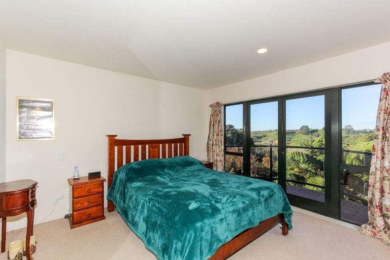 Photo of property in 373 Mangorei Road, Merrilands, New Plymouth, 4312