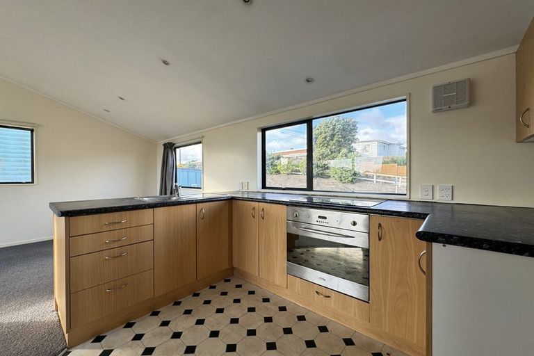 Photo of property in 20 Morere Street, Titahi Bay, Porirua, 5022