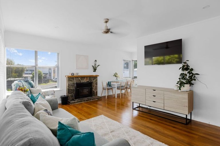 Photo of property in 3/29 Manuka Road, Bayview, Auckland, 0629