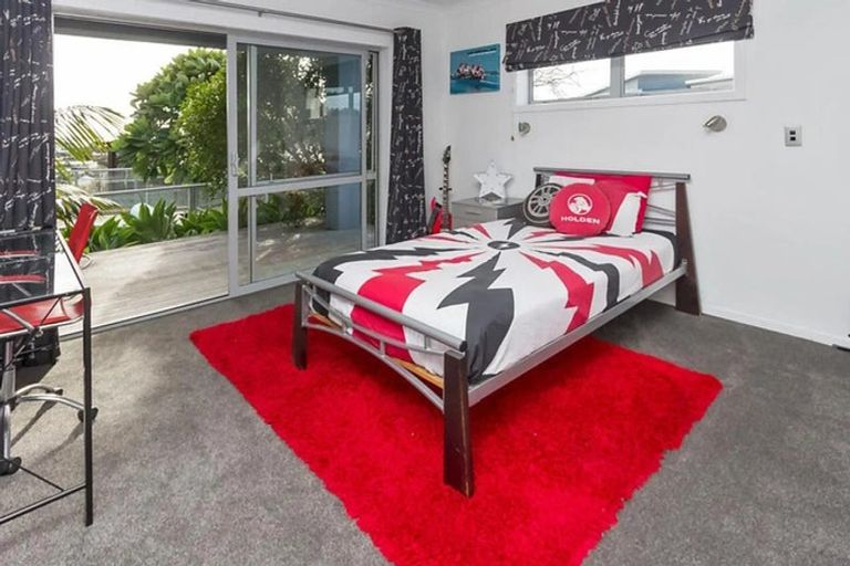 Photo of property in 12 Haseler Crescent, Howick, Auckland, 2014