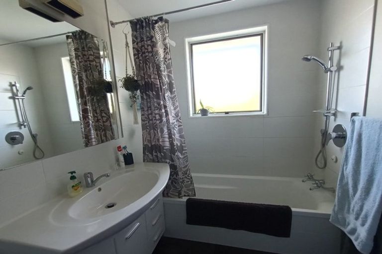 Photo of property in 4/64 Lonsdale Street, New Brighton, Christchurch, 8083