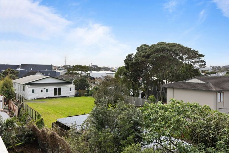 Photo of property in 325/26 Morningside Drive, Morningside, Auckland, 1025