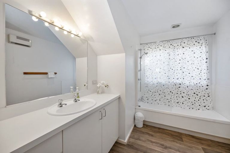 Photo of property in 2/16 Aubrey Crescent, Rainbow Point, Taupo, 3330