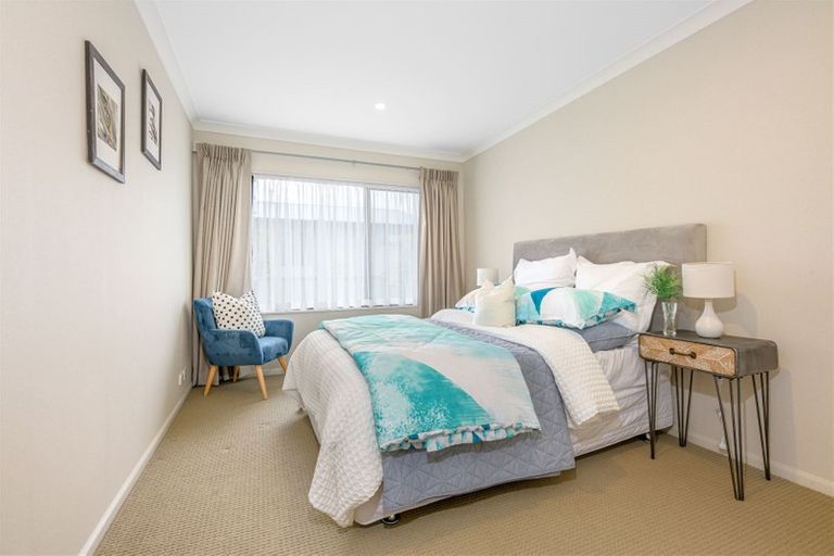 Photo of property in 72 Schnapper Rock Road, Schnapper Rock, Auckland, 0632