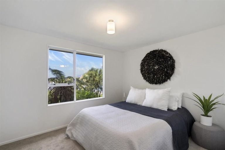 Photo of property in 4 Stevensons Steep, Lyttelton, 8082