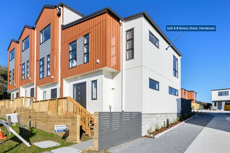 Photo of property in 2/6 Kereru Street, Henderson, Auckland, 0612
