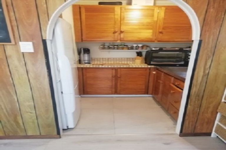 Photo of property in 104a Oaktree Avenue, Browns Bay, Auckland, 0630