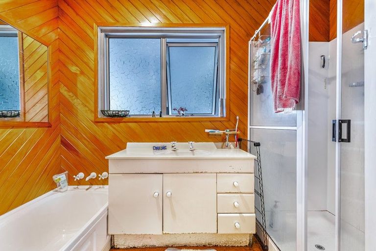 Photo of property in 85 Glengarry Road, Glen Eden, Auckland, 0602