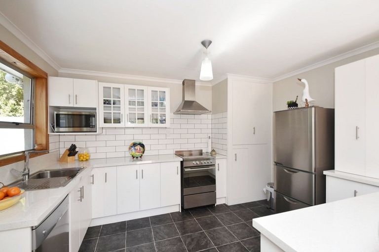 Photo of property in 11 Taiepa Road, Otatara, Invercargill, 9879